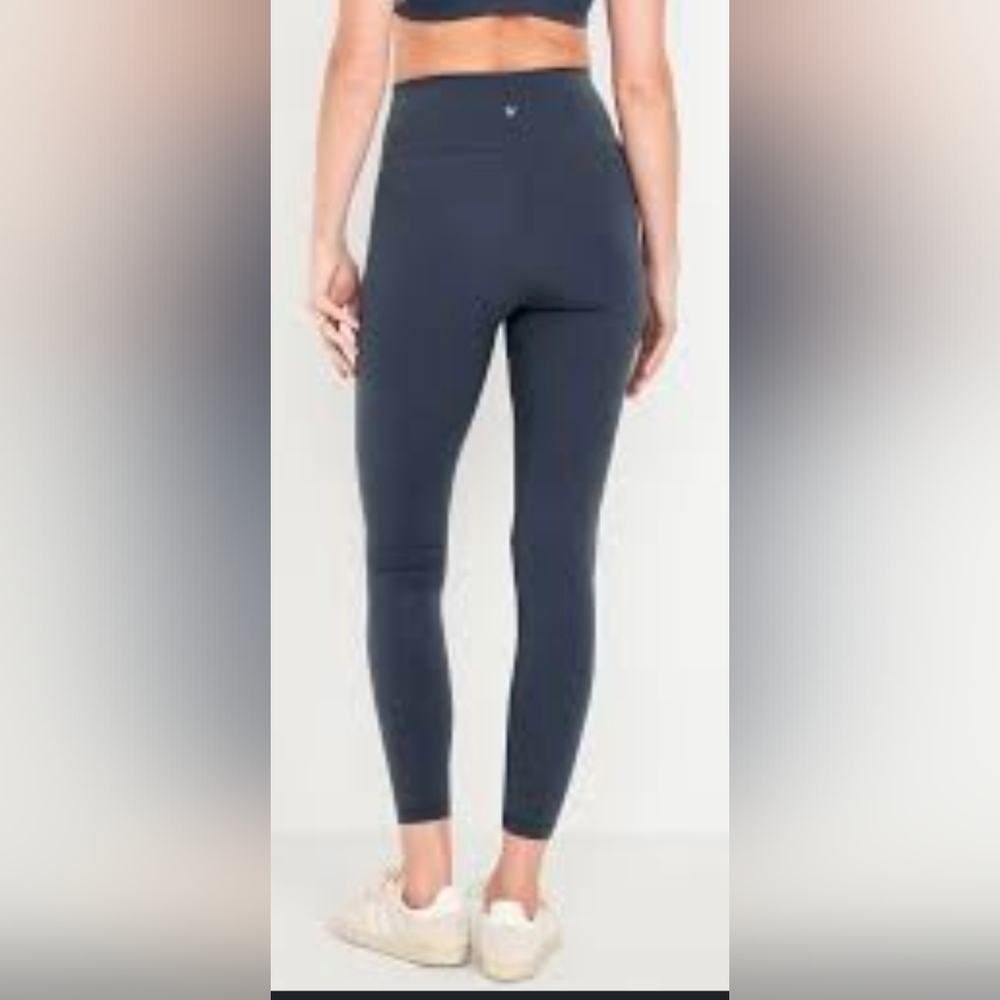 Old Navi Extra High Rise Leggins Powersoft Sz M SPORTY GYM ACTIVE HIKING RUN